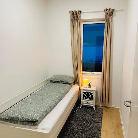 Charming With Sea View アパート *